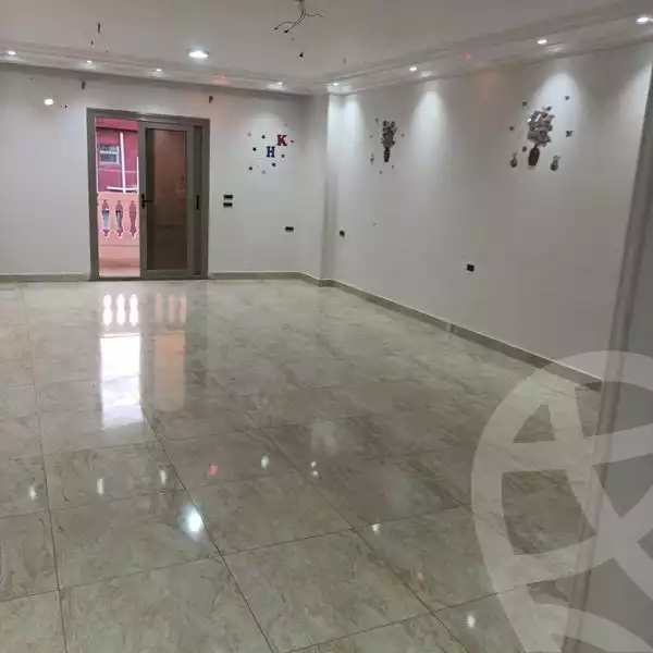 https://aqarmap.com.eg/ar/listing/4853234-for-rent-cairo-mokattam-shareaa-9