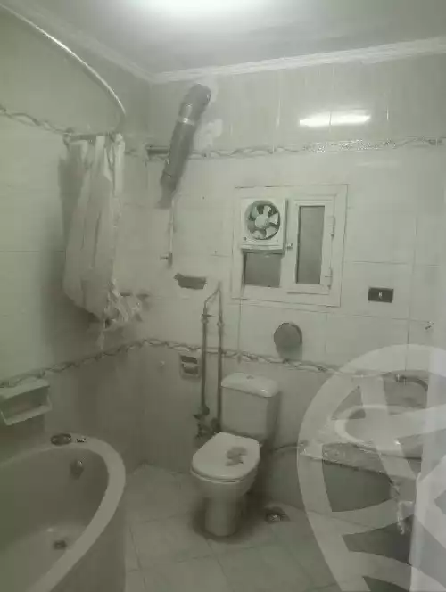https://aqarmap.com.eg/en/listing/4858106-for-sale-asyut-asyut-city-el-shaheed-el-lewaa-ahmed-kamel-st