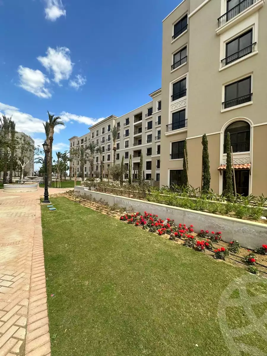 https://aqarmap.com.eg/ar/listing/4859290-for-sale-cairo-el-sheikh-zayed-city-compounds-kmbwnd-fyldj-wyst-dr-llttwyr