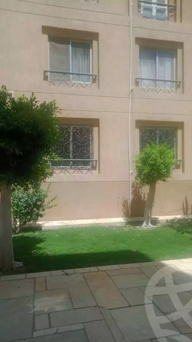 https://aqarmap.com.eg/en/listing/4868816-for-sale-cairo-new-cairo-lrhb-city-malls-and-markets