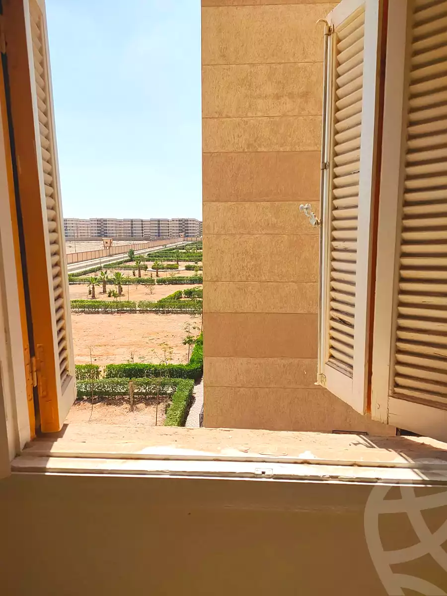 https://aqarmap.com.eg/ar/listing/4873936-for-sale-cairo-6th-of-october-hadaeq-october