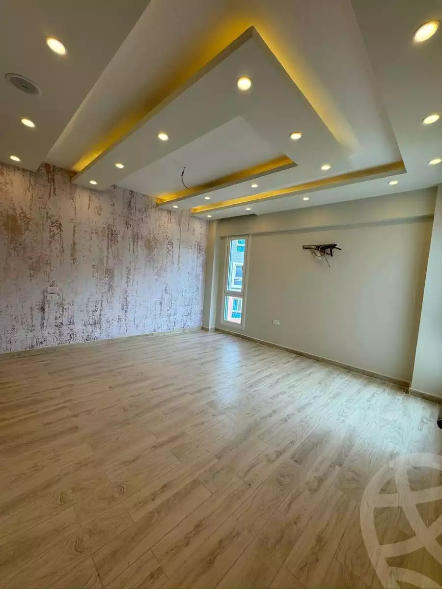 https://aqarmap.com.eg/en/listing/4898463-for-sale-cairo-new-cairo-90th-street-south-teseen-st