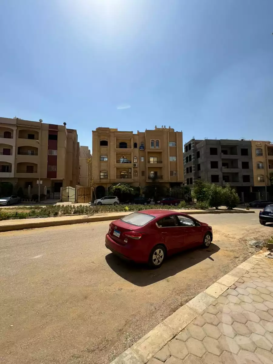 https://aqarmap.com.eg/ar/listing/4908171-for-sale-cairo-new-cairo-south-investors-zizinia-st