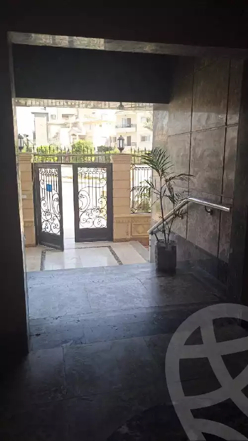 https://aqarmap.com.eg/en/listing/4927978-for-sale-cairo-new-cairo-el-ahyaa-first-neighborhood-no-32