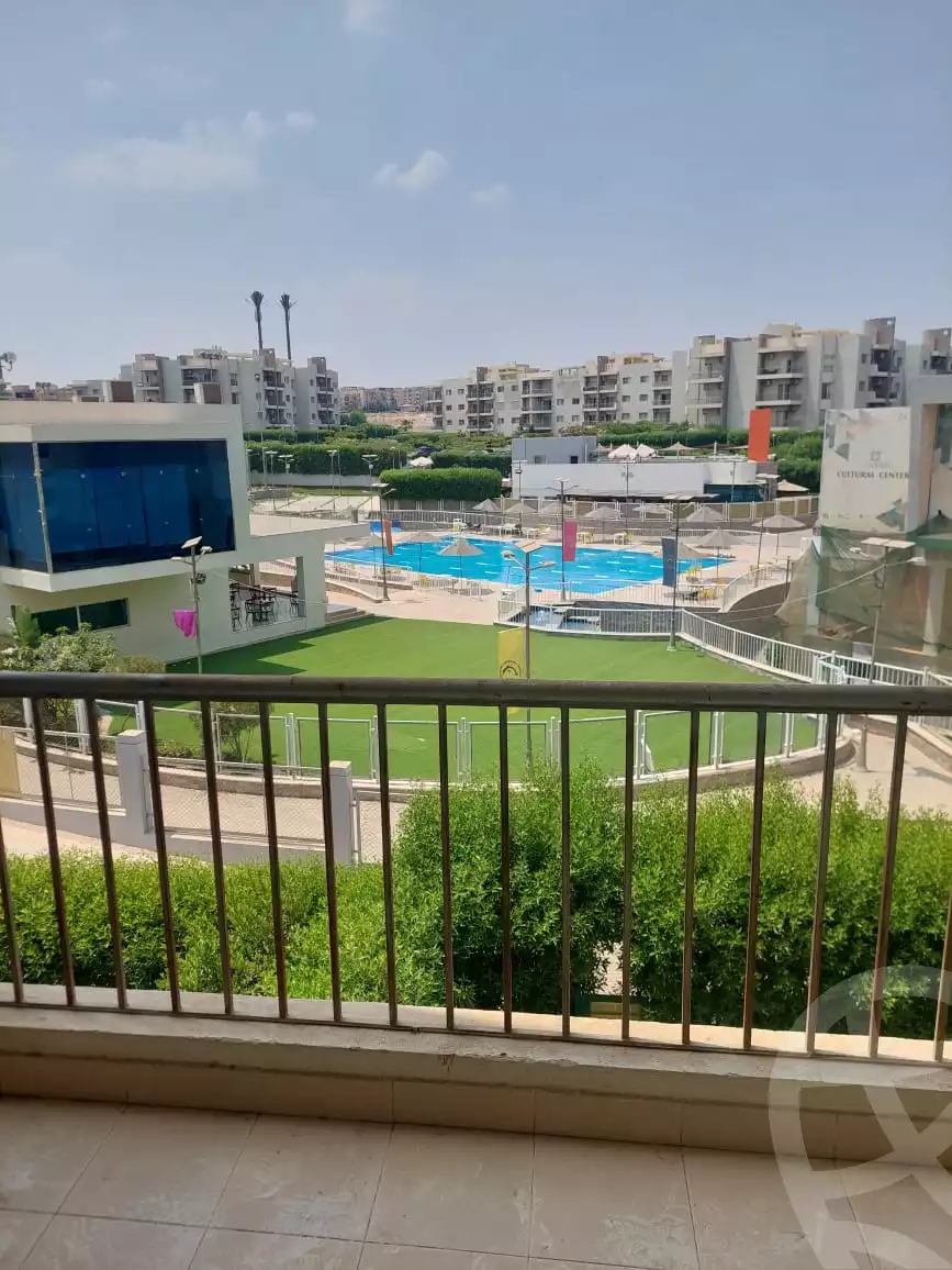 https://aqarmap.com.eg/ar/listing/4934328-for-sale-cairo-el-sheikh-zayed-city-compounds-dh-drys