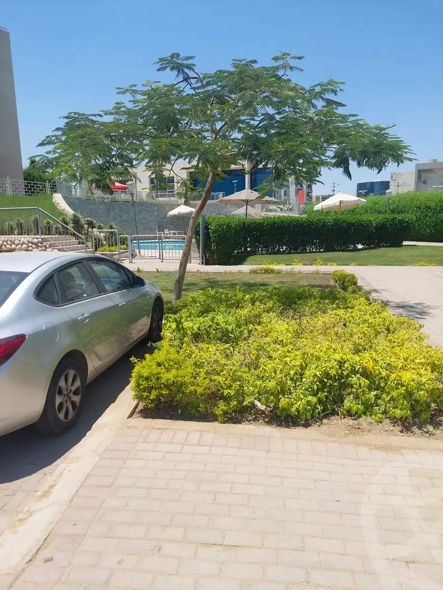 https://aqarmap.com.eg/ar/listing/4934328-for-sale-cairo-el-sheikh-zayed-city-compounds-dh-drys