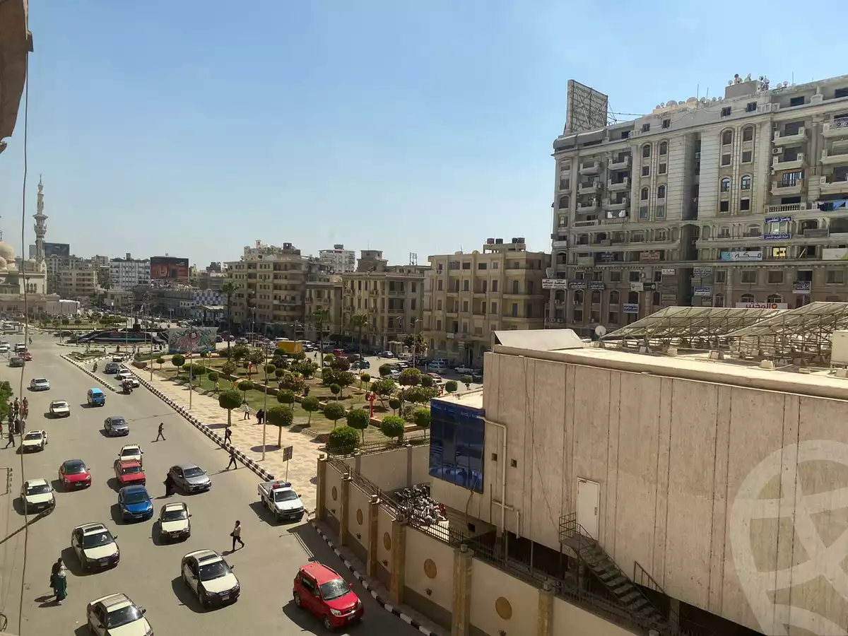 https://aqarmap.com.eg/ar/listing/4962440-for-sale-dakahlia-mansoura-el-mansoura-city-farida-hassan-st