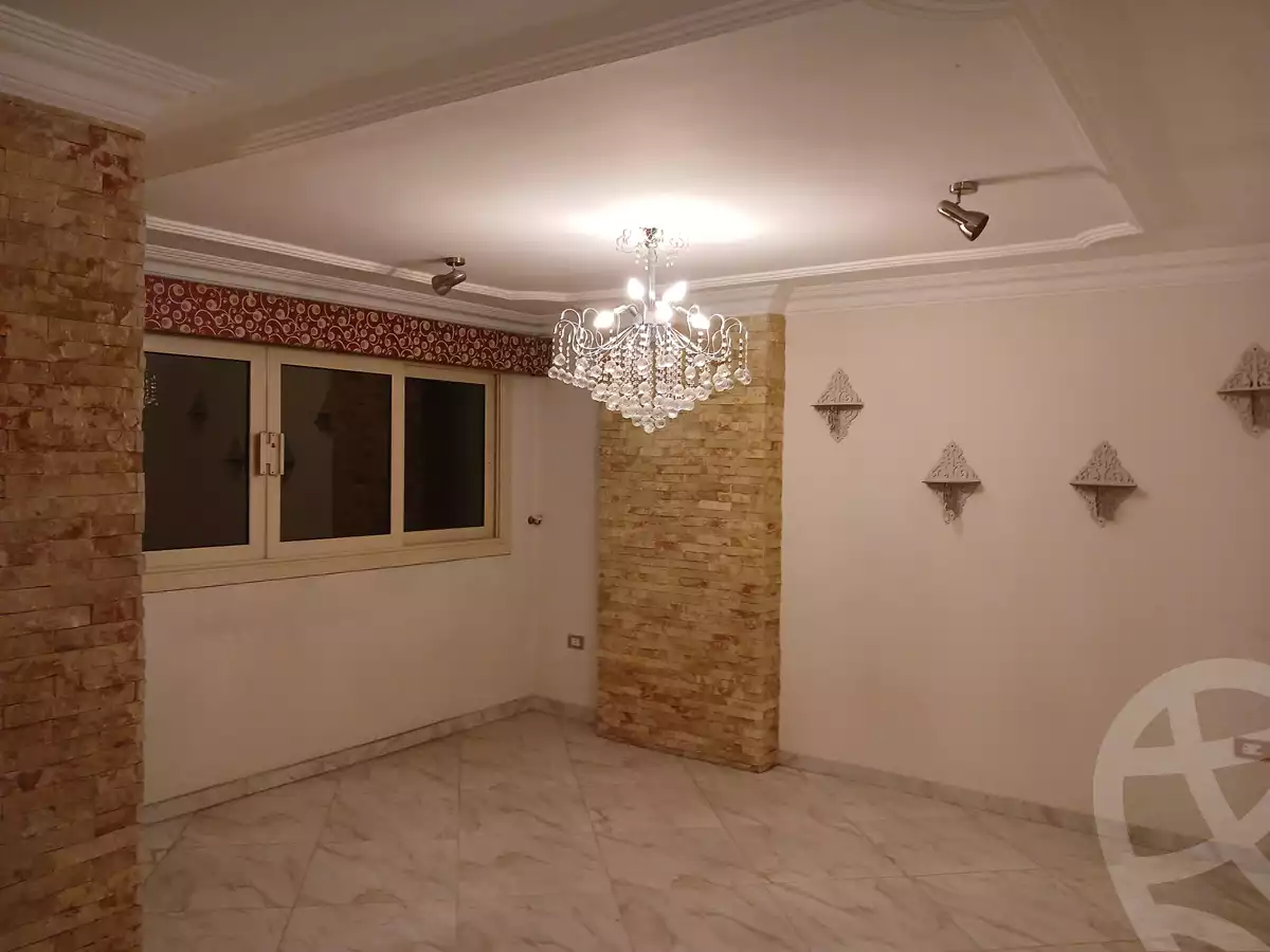 https://aqarmap.com.eg/ar/listing/4965135-for-sale-cairo-helwan-hadayek-helwan-nile-corniche-st