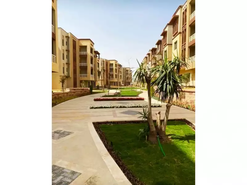 https://aqarmap.com.eg/ar/listing/4973889-for-sale-cairo-6th-of-october-compounds-green-5