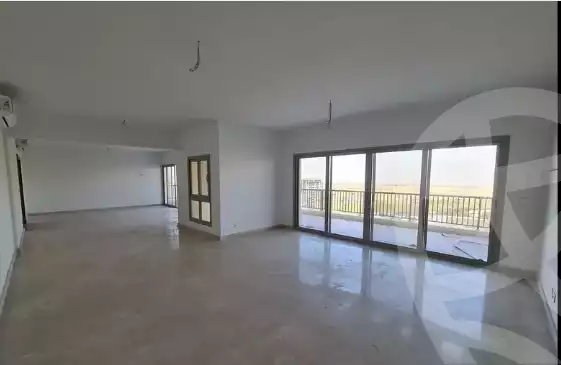 https://aqarmap.com.eg/en/listing/4976422-for-rent-cairo-mokattam-compounds-uptown-cairo