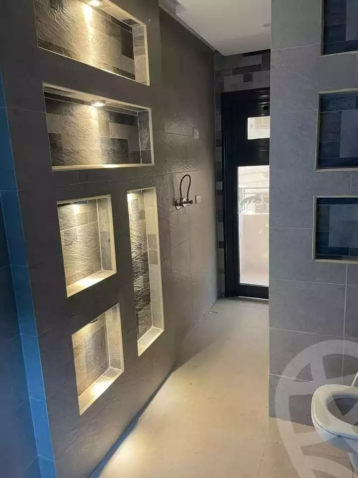 https://aqarmap.com.eg/ar/listing/5004233-for-sale-cairo-el-sheikh-zayed-city-el-hay-elawel-street-23