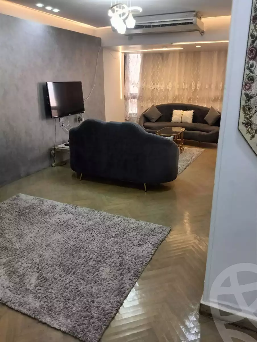 https://aqarmap.com.eg/ar/listing/5012354-for-rent-cairo-dokki-kwrnysh-lnyl