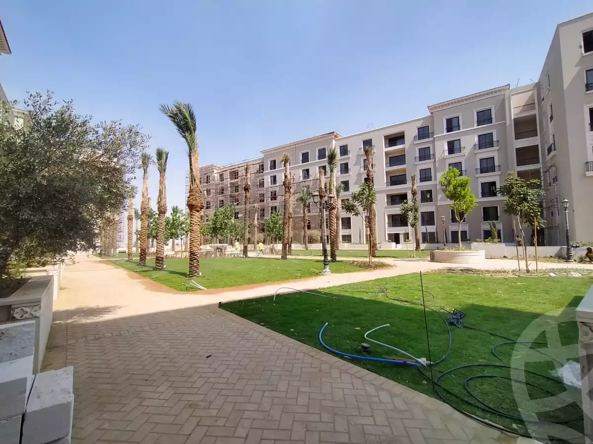 https://aqarmap.com.eg/ar/listing/5021156-for-sale-cairo-el-sheikh-zayed-city-compounds-kmbwnd-fyldj-wyst-dr-llttwyr