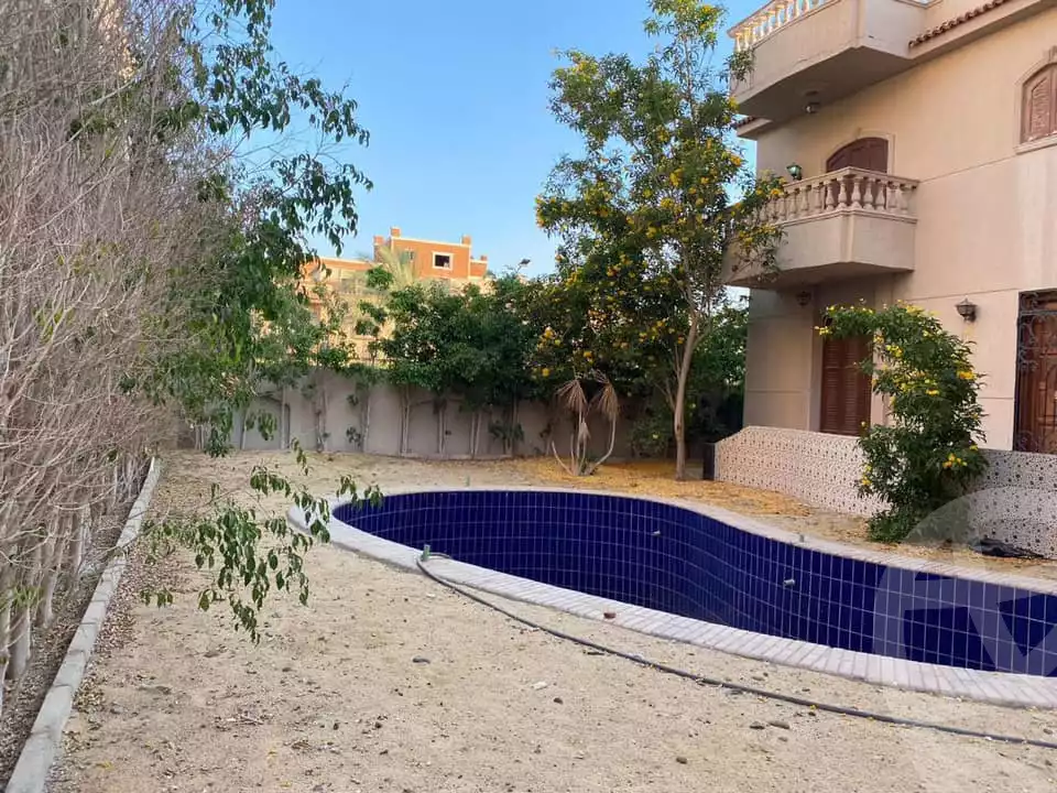 https://aqarmap.com.eg/ar/listing/5036418-for-sale-cairo-el-shorouk-lhy-lthny-shrq-neighborhood-1