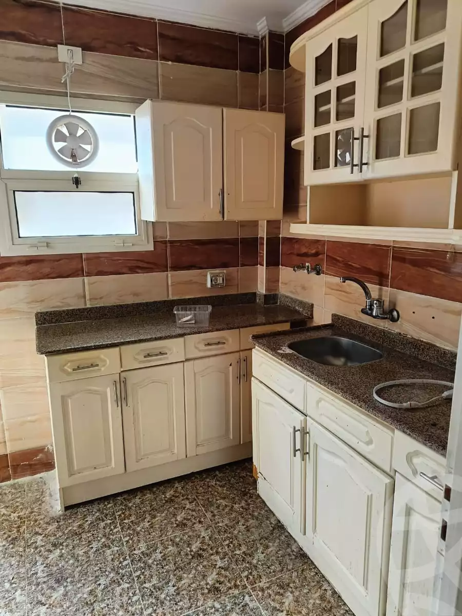 https://aqarmap.com.eg/en/listing/5046441-for-rent-cairo-new-cairo-lrhb-city-phase-5