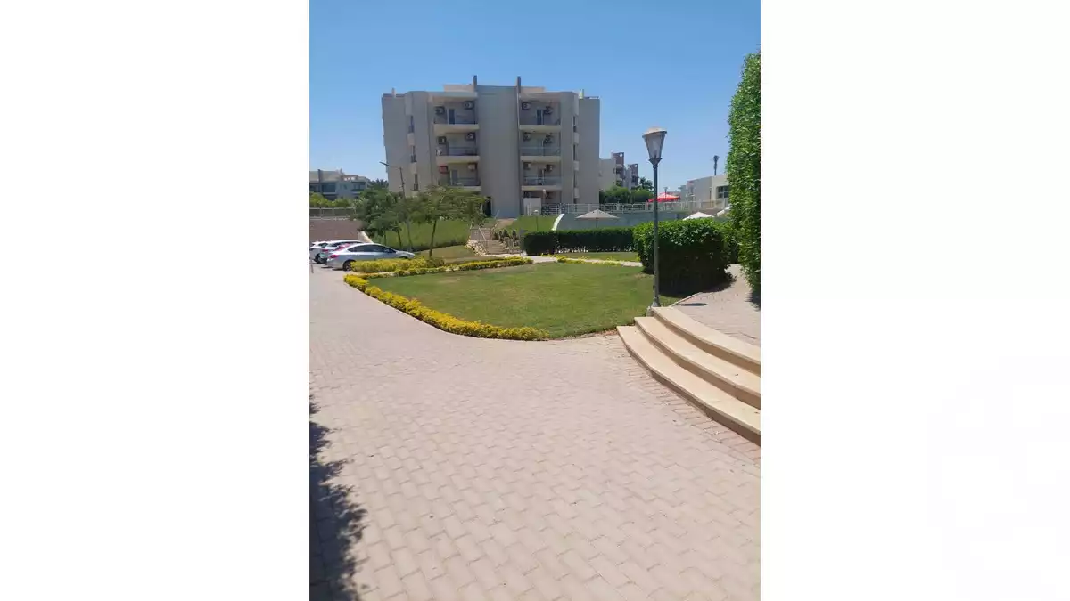 https://aqarmap.com.eg/en/listing/5048830-for-sale-cairo-el-sheikh-zayed-city-compounds-dh-drys