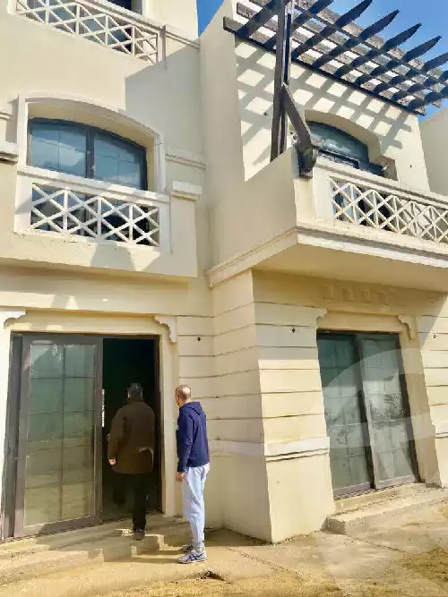 https://aqarmap.com.eg/ar/listing/5054236-for-sale-cairo-new-cairo-compounds-hyde-park-park-corner-hyde-park