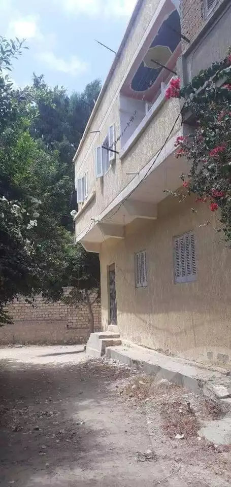 https://aqarmap.com.eg/en/listing/5065558-for-sale-alexandria-alexandria-marsa-matrouh-rd