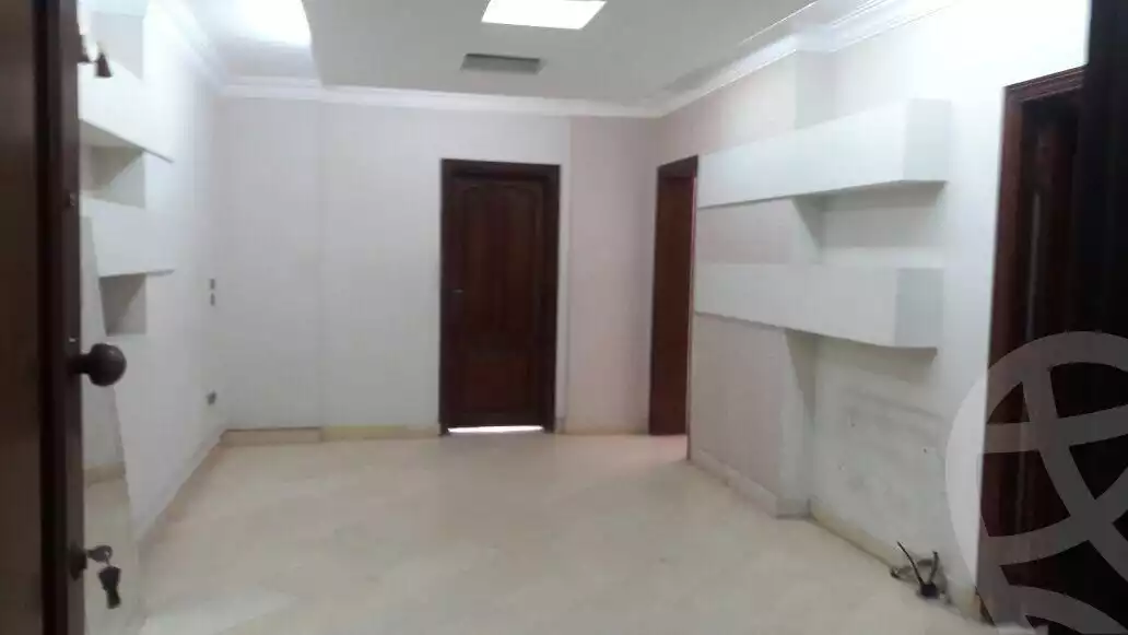 https://aqarmap.com.eg/ar/listing/5085401-for-rent-cairo-el-mohandesen-shareaa-shehab