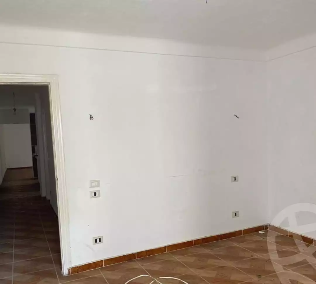 https://aqarmap.com.eg/ar/listing/5085901-for-sale-alexandria-l-jmy-lbytsh-shahr-al-assal-st