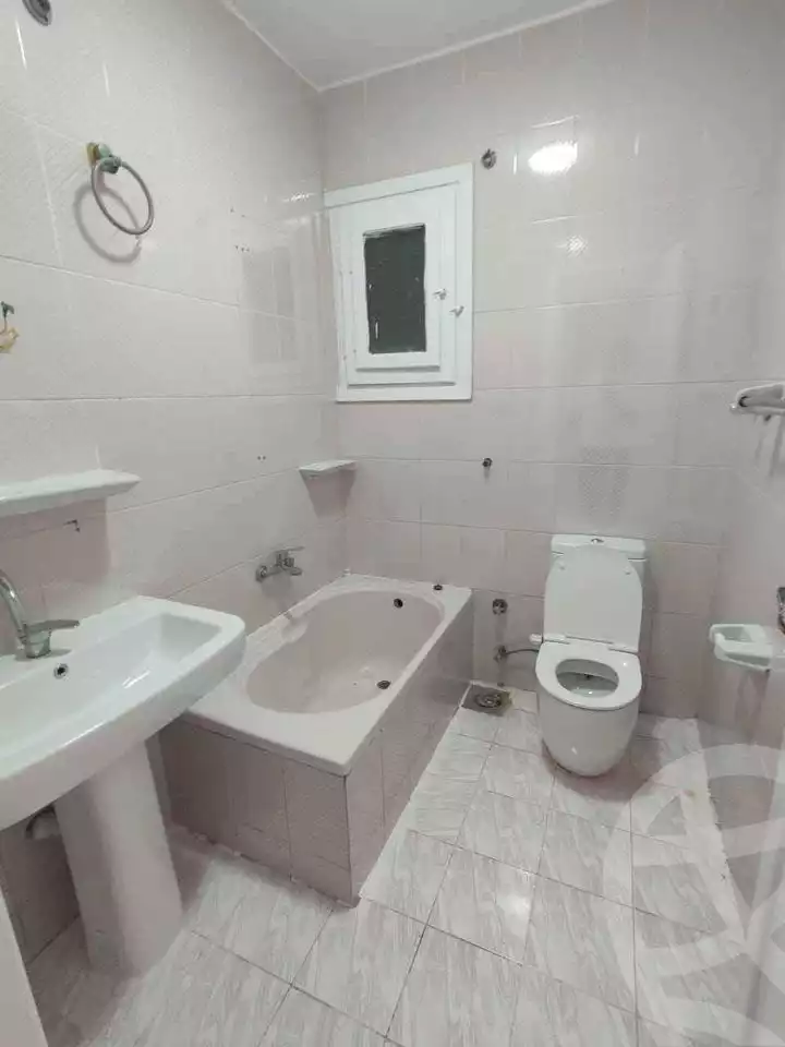 https://aqarmap.com.eg/ar/listing/5090388-for-sale-alexandria-l-jmy-shataa-el-nakheel