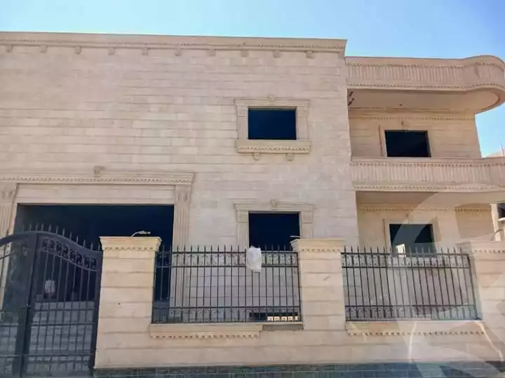 https://aqarmap.com.eg/en/listing/5097190-for-sale-cairo-el-shorouk-lhy-lthlth-grb