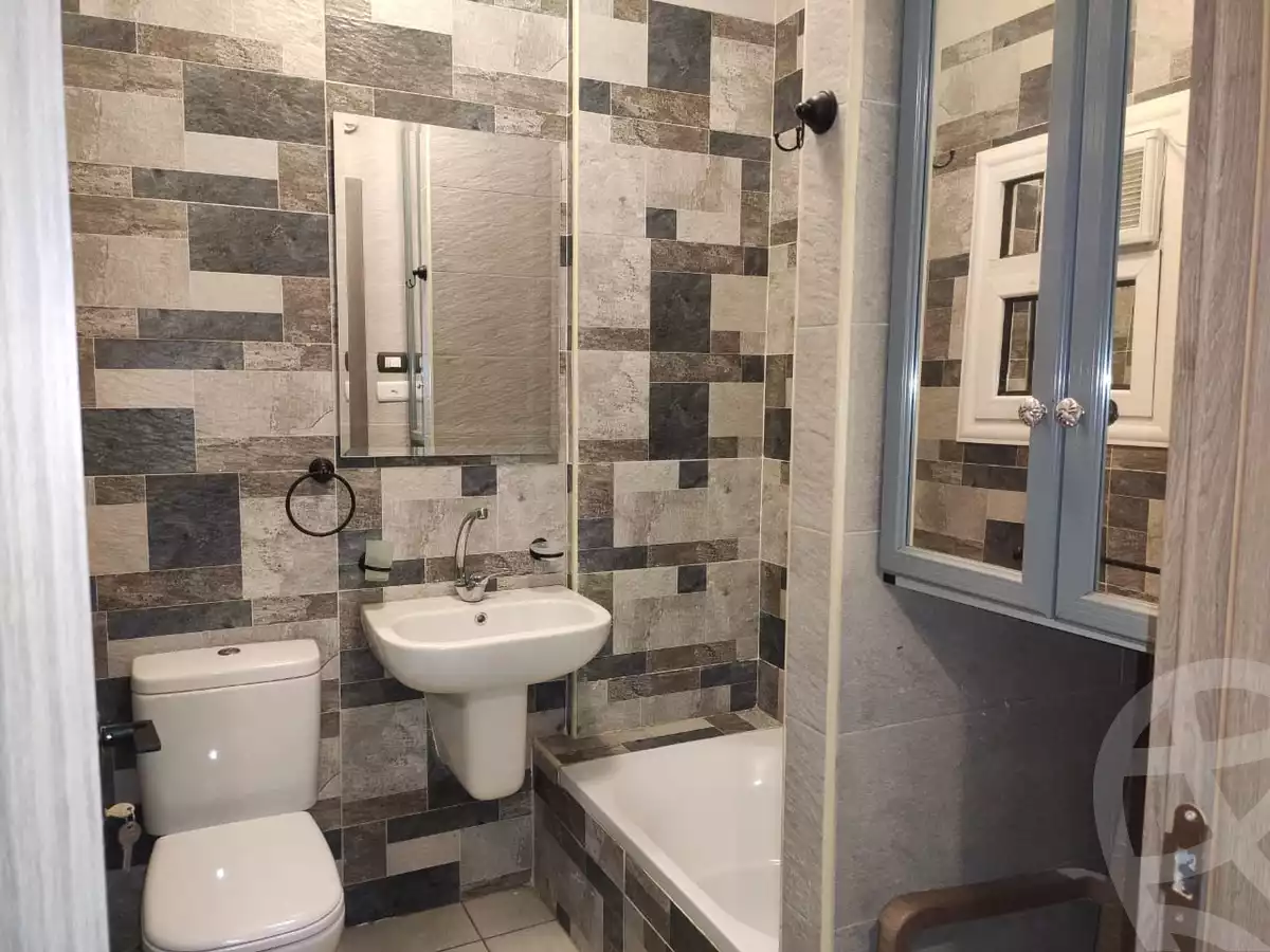 https://aqarmap.com.eg/ar/listing/6266070-for-sale-cairo-ljyz-shareaa-morad  charel degol