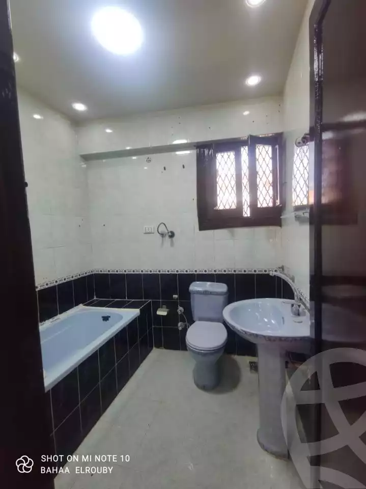 https://aqarmap.com.eg/ar/listing/5114891-for-sale-alexandria-l-jmy-lbytsh-sabrin-st