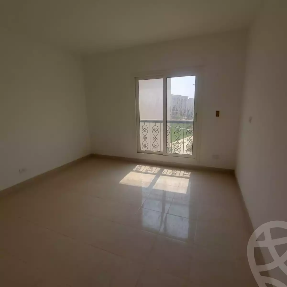 https://aqarmap.com.eg/ar/listing/5118436-for-sale-cairo-new-cairo-lrhb-city-phase-8