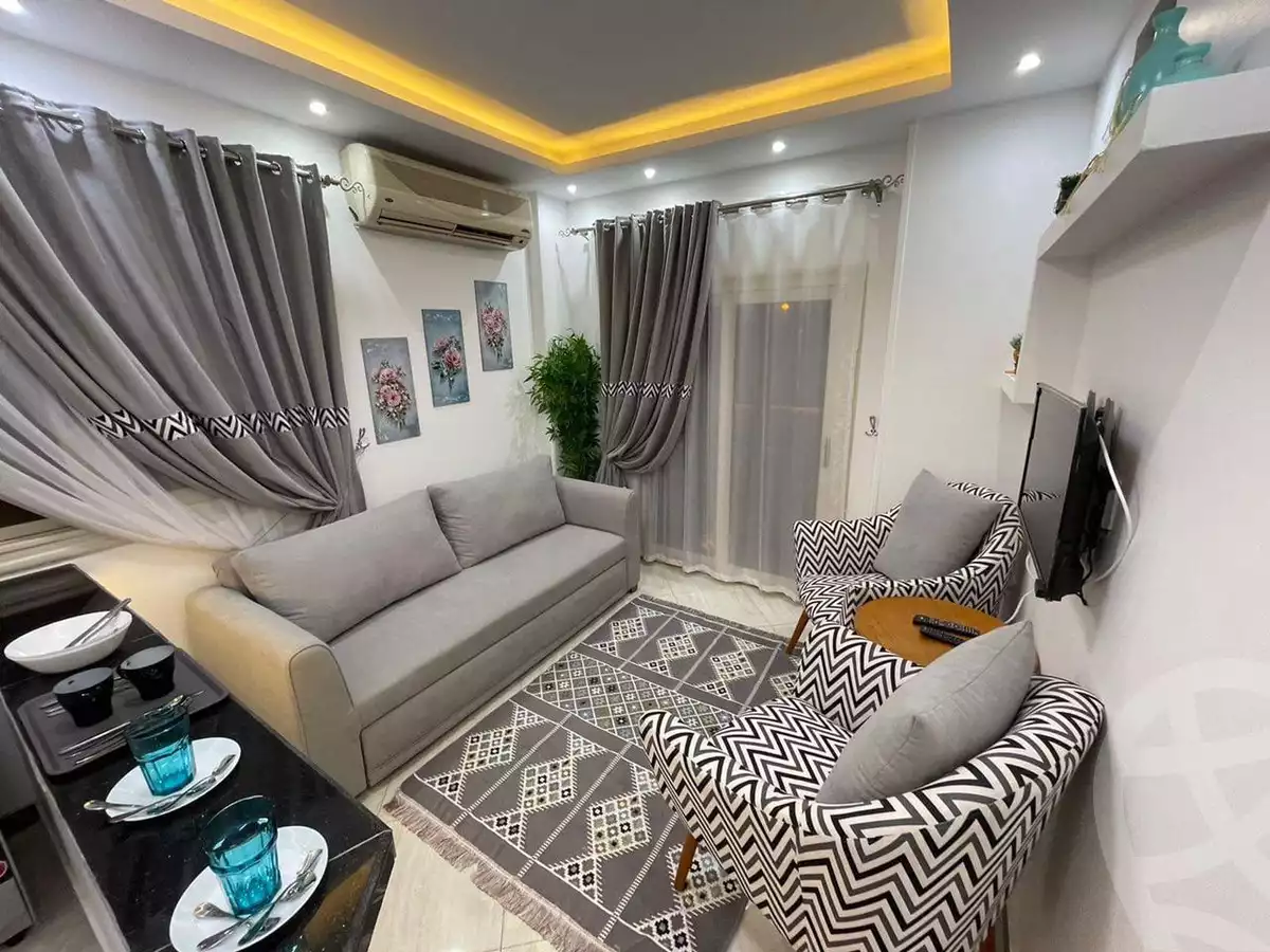 https://aqarmap.com.eg/ar/listing/5128011-for-rent-cairo-new-cairo-ganob-el-akadamiya-south-academy-a-al-mekdad-ibn-omar-street