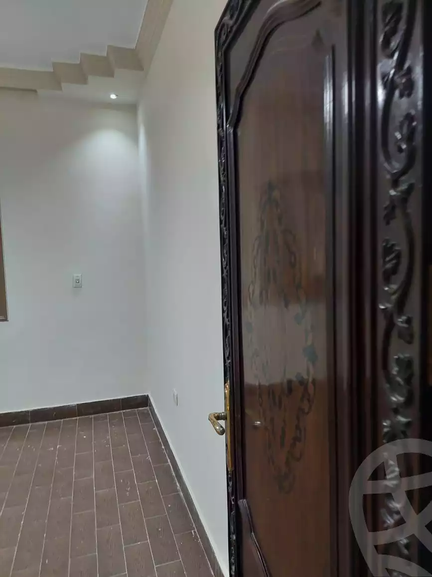 https://aqarmap.com.eg/ar/listing/5130505-for-rent-cairo-new-cairo-ganob-el-akadamiya-south-academy-o-el-sheikh-mohamed-el-nasharty-st