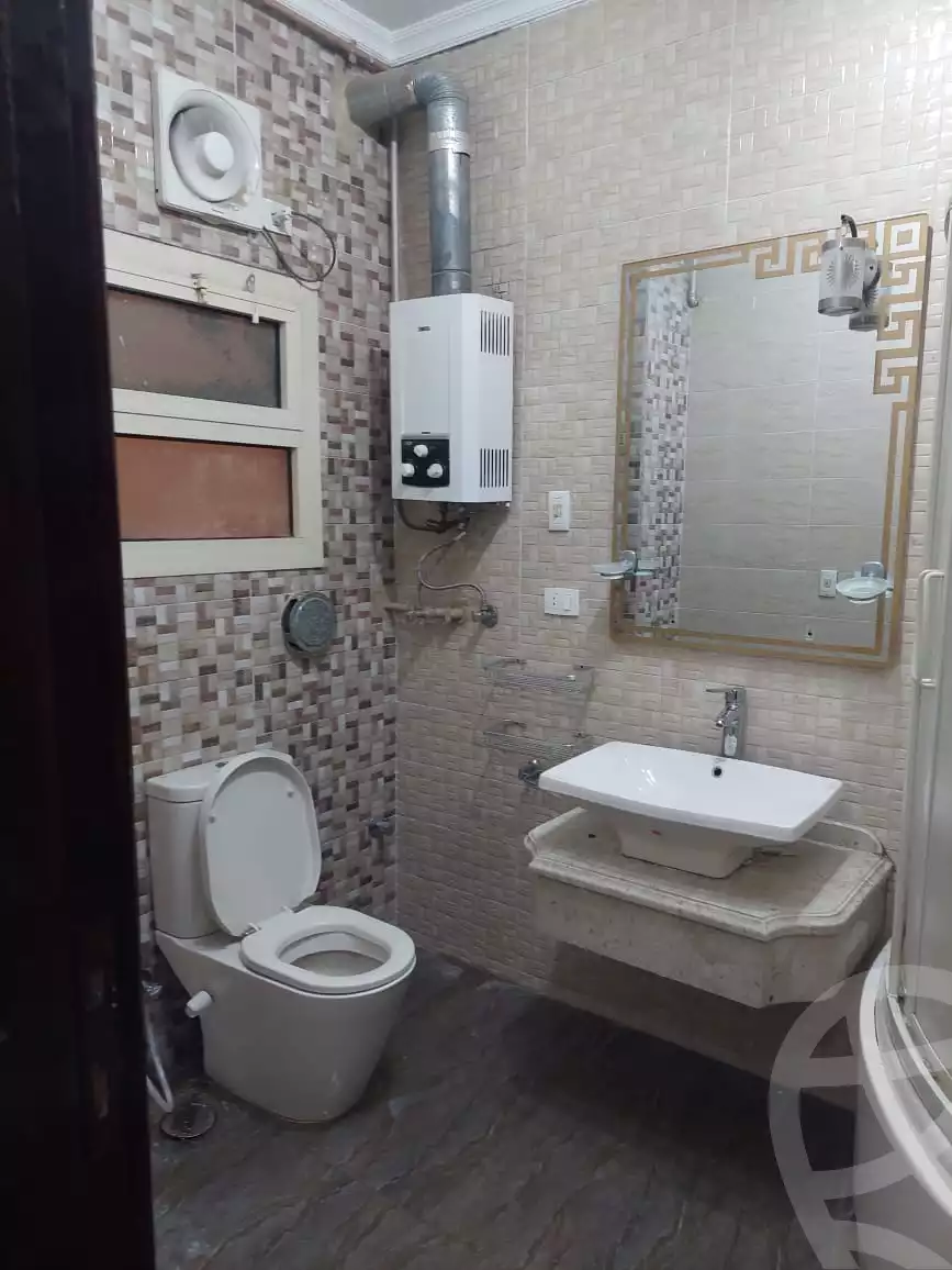 https://aqarmap.com.eg/ar/listing/5130505-for-rent-cairo-new-cairo-ganob-el-akadamiya-south-academy-o-el-sheikh-mohamed-el-nasharty-st