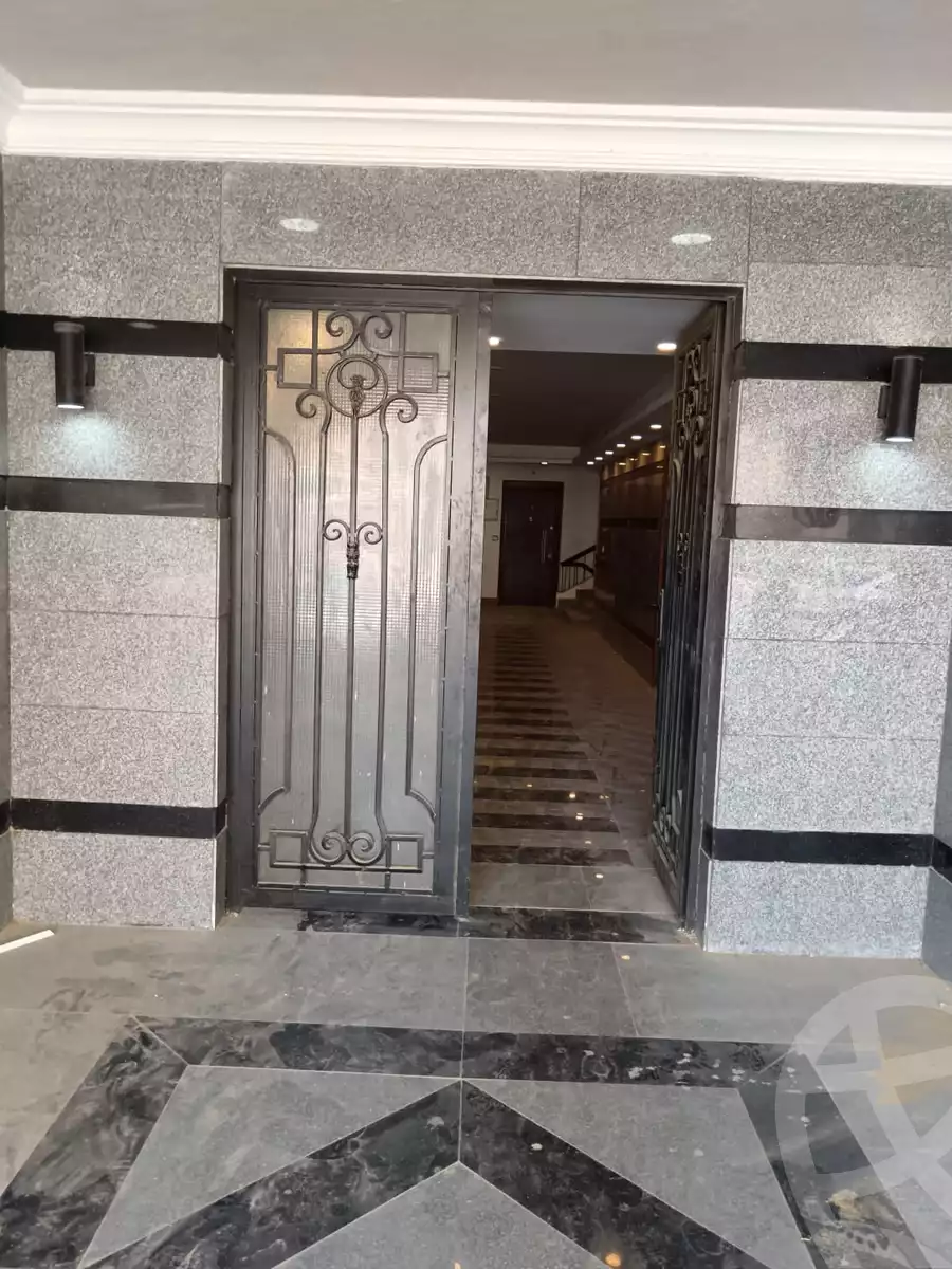 https://aqarmap.com.eg/en/listing/5145656-for-sale-cairo-new-cairo-compounds-kmbwnd-lnyb-l-m