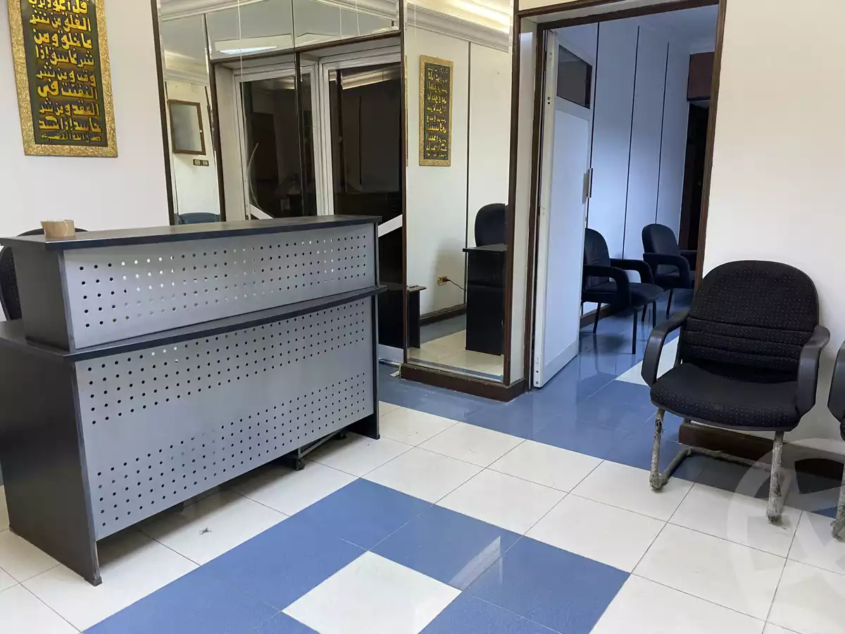 https://aqarmap.com.eg/ar/listing/5844775-for-sale-cairo-ljyz-shareaa-morad  charel degol