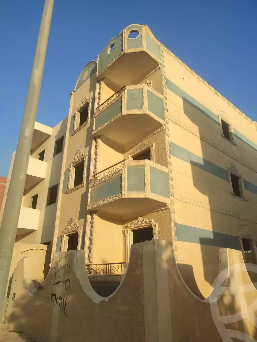 https://aqarmap.com.eg/ar/listing/5191741-for-sale-cairo-6th-of-october-hadaeq-october-ebni-betak-7-mohammed-hamdan-st
