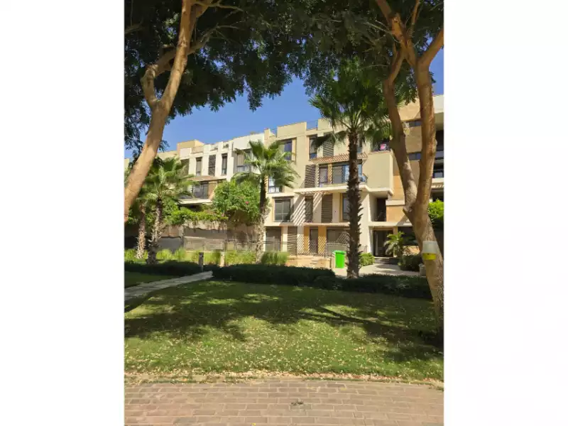 https://aqarmap.com.eg/en/listing/5201964-for-sale-cairo-el-sheikh-zayed-city-compounds-kmbwnd-wyst-twn-swdyk