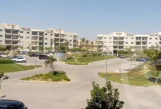 https://aqarmap.com.eg/en/listing/5202342-for-sale-cairo-el-sheikh-zayed-city-compounds-dh-drys