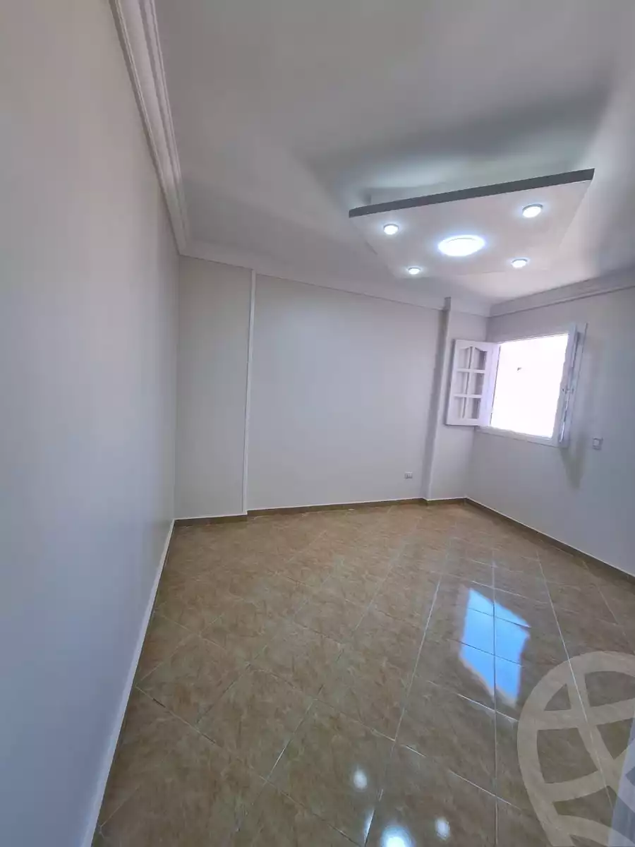 https://aqarmap.com.eg/ar/listing/5203667-for-sale-alexandria-sydy-bshr-sydy-bshr-bhry-shr-mhmwd-l-yswy