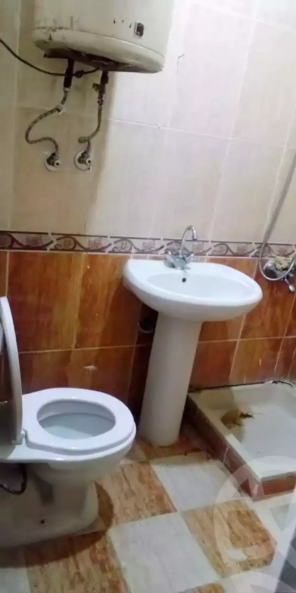 https://aqarmap.com.eg/en/listing/5212111-for-rent-alexandria-el-hanouvel-gabir-hafez-st