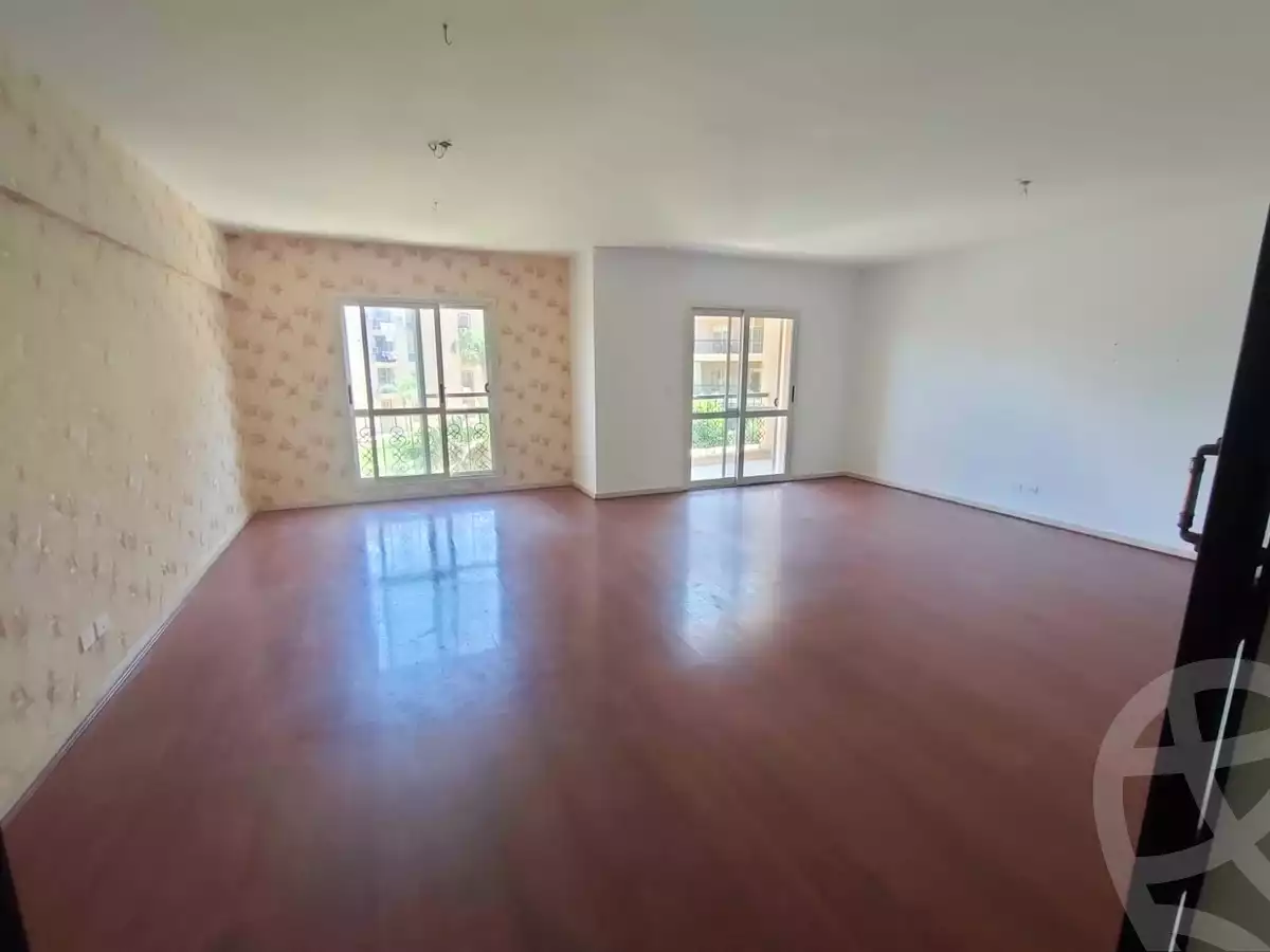 https://aqarmap.com.eg/en/listing/5213980-for-rent-cairo-new-cairo-lrhb-city-phase-8
