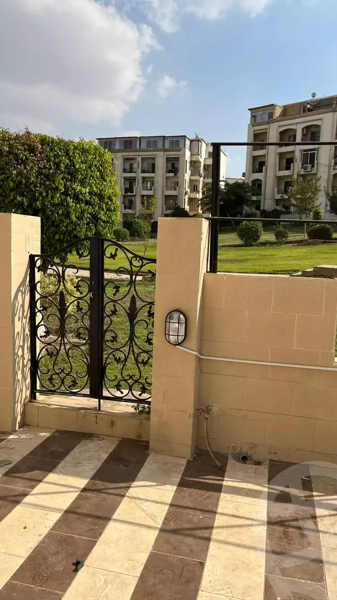 https://aqarmap.com.eg/en/listing/5214222-for-sale-cairo-el-sheikh-zayed-city-compounds-hadayek-el-mohandiseen