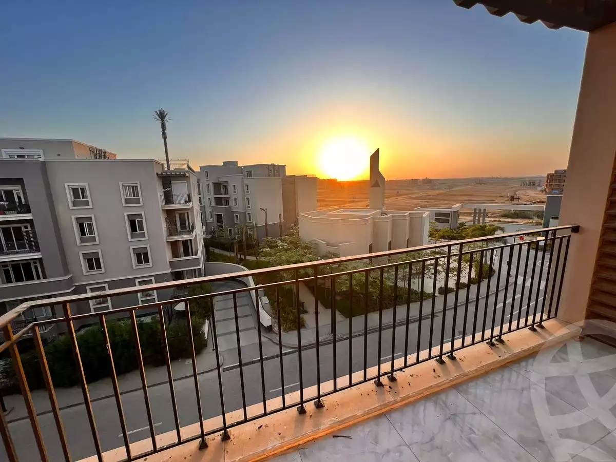 https://aqarmap.com.eg/ar/listing/5214823-for-sale-cairo-6th-of-october-compounds-october-plaza