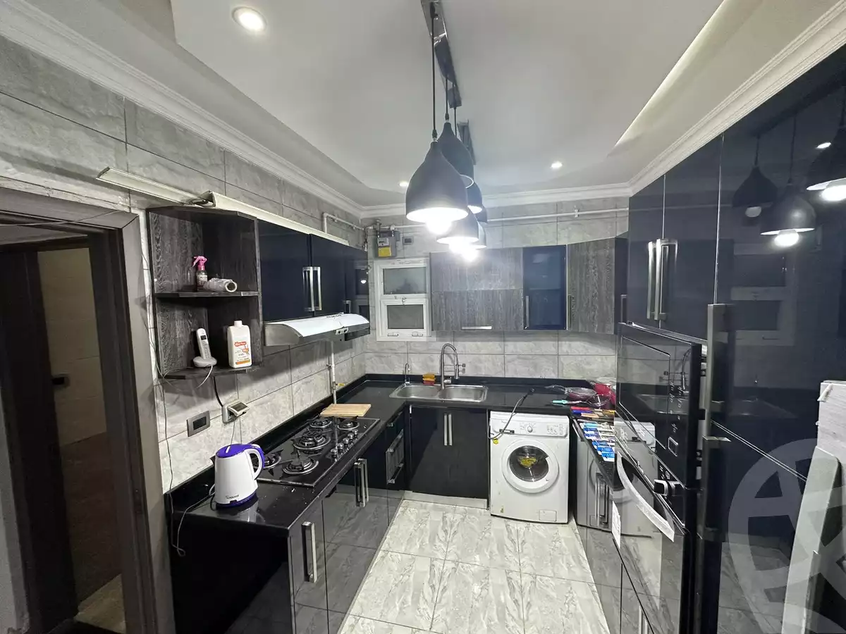 https://aqarmap.com.eg/en/listing/5215676-for-rent-cairo-new-cairo-lrhb-city-phase-8