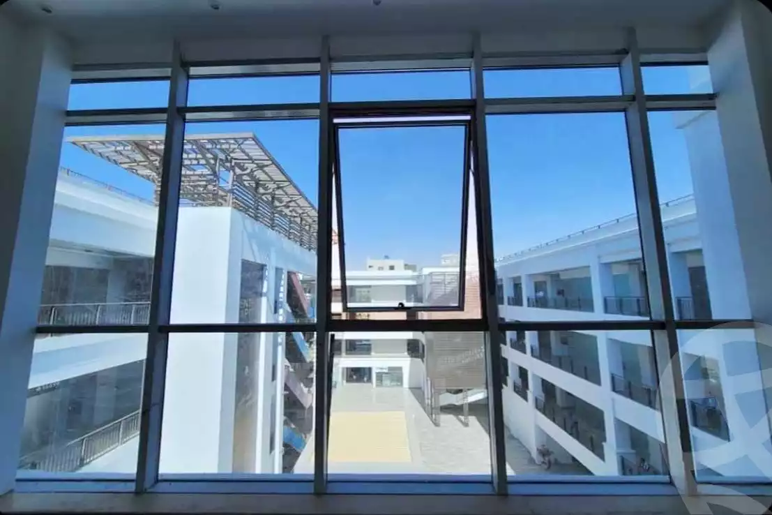 https://aqarmap.com.eg/en/listing/5844576-for-sale-cairo-new-cairo-compounds-top-90-mall