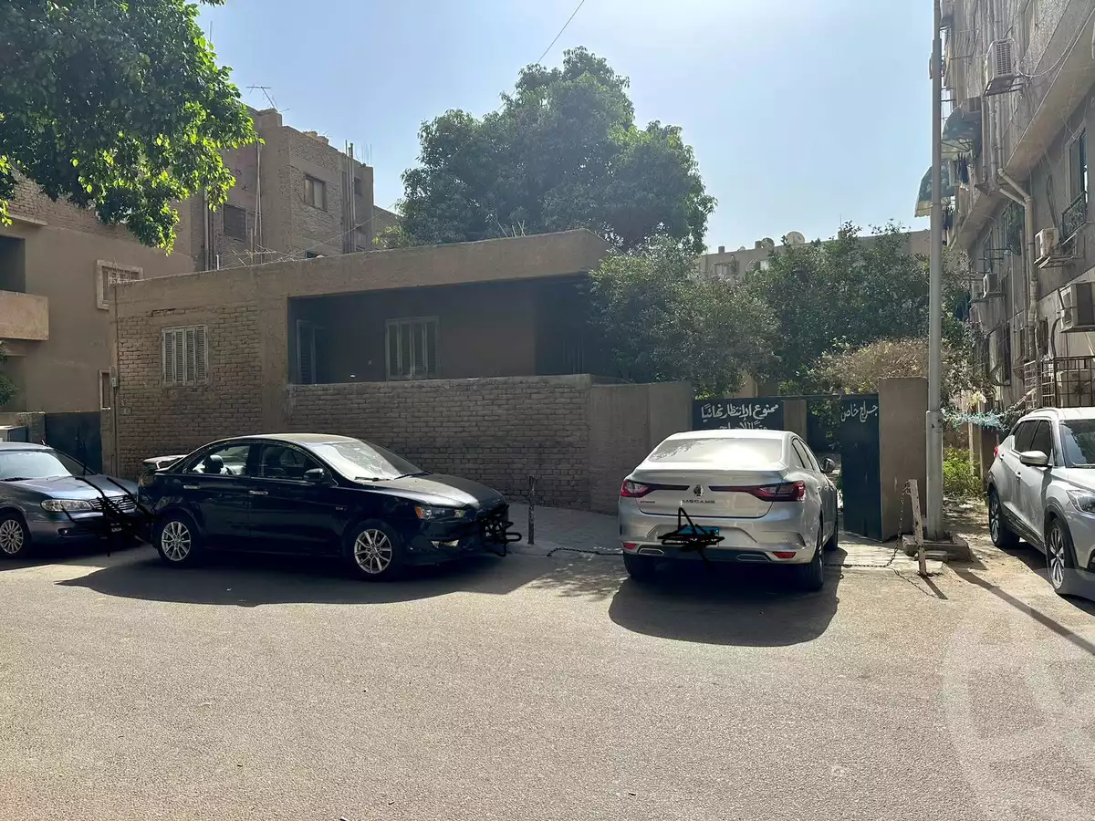 https://aqarmap.com.eg/en/listing/5220728-for-sale-cairo-el-agouza-el-rashid-st
