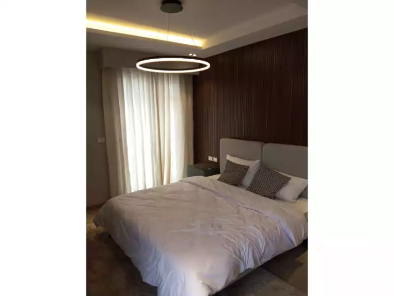 https://aqarmap.com.eg/ar/listing/5224567-for-sale-cairo-el-sheikh-zayed-city-compounds-kmbwnd-fyldj-wyst-dr-llttwyr