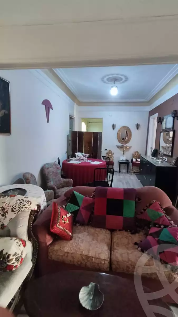 https://aqarmap.com.eg/en/listing/5227784-for-rent-cairo-downtown-abdeen-el-gomhoreya-st