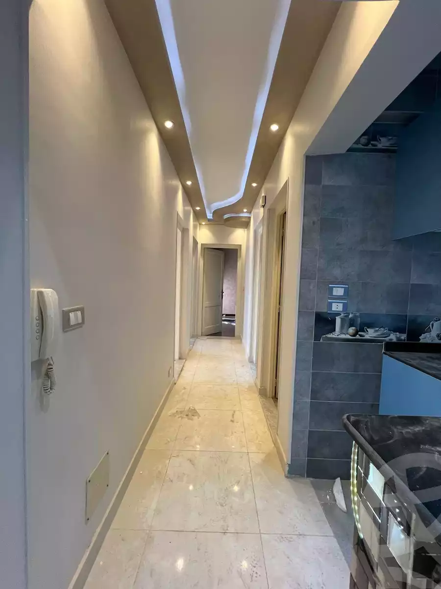 https://aqarmap.com.eg/en/listing/5230631-for-rent-cairo-new-cairo-lrhb-city-phase-8