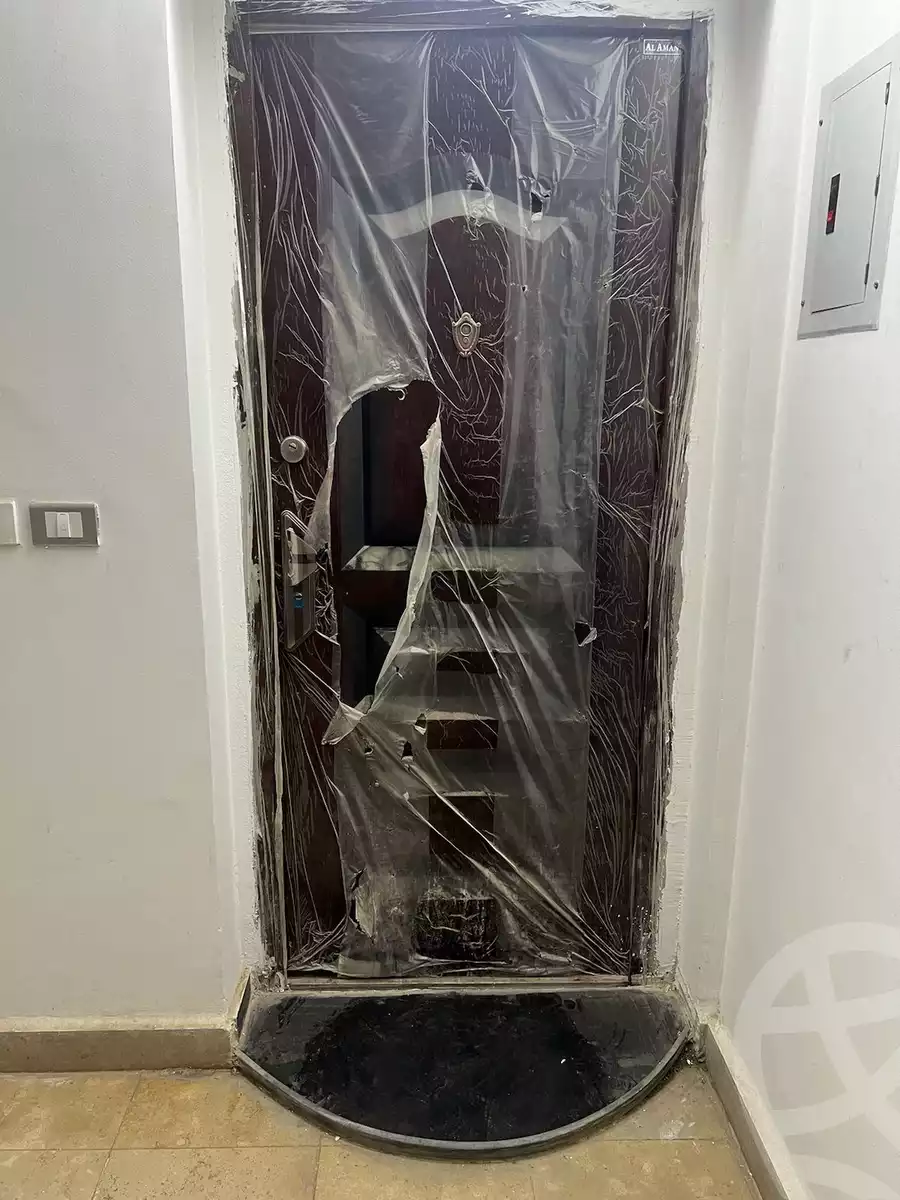 https://aqarmap.com.eg/en/listing/5230631-for-rent-cairo-new-cairo-lrhb-city-phase-8