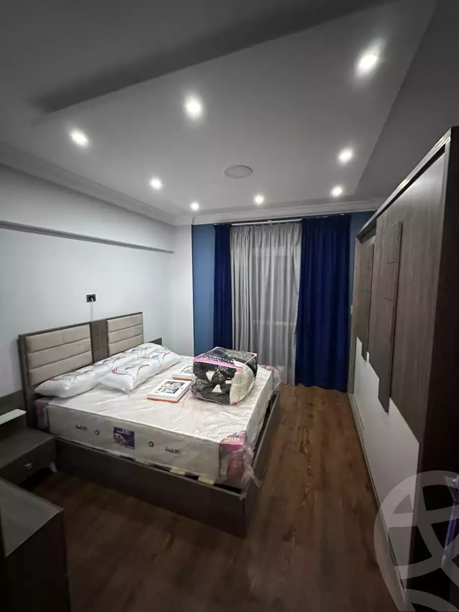 https://aqarmap.com.eg/en/listing/5239219-for-rent-cairo-new-cairo-lrhb-city-phase-8